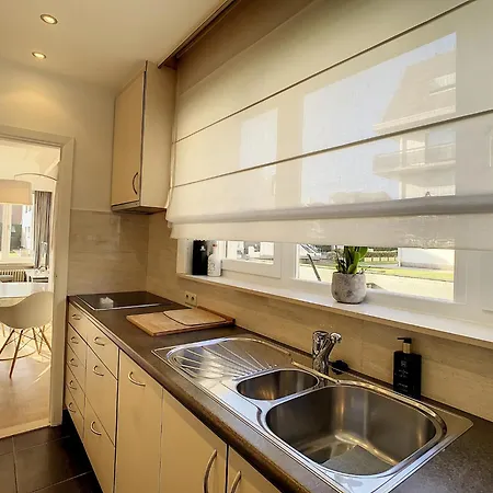 Apartman By The Seawall In Belgium Knokke-Heist